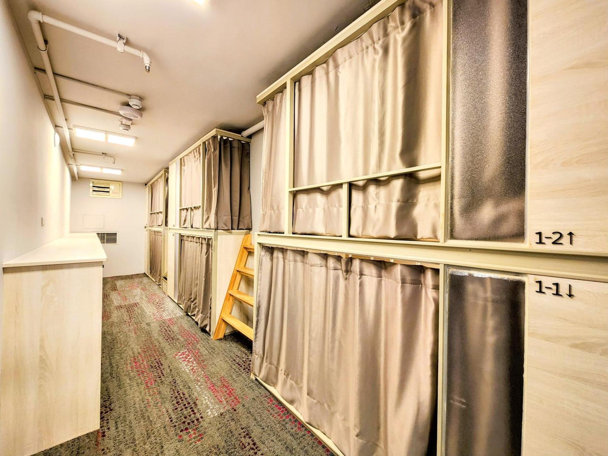 Just Live Hostel Taipei Exterior foto